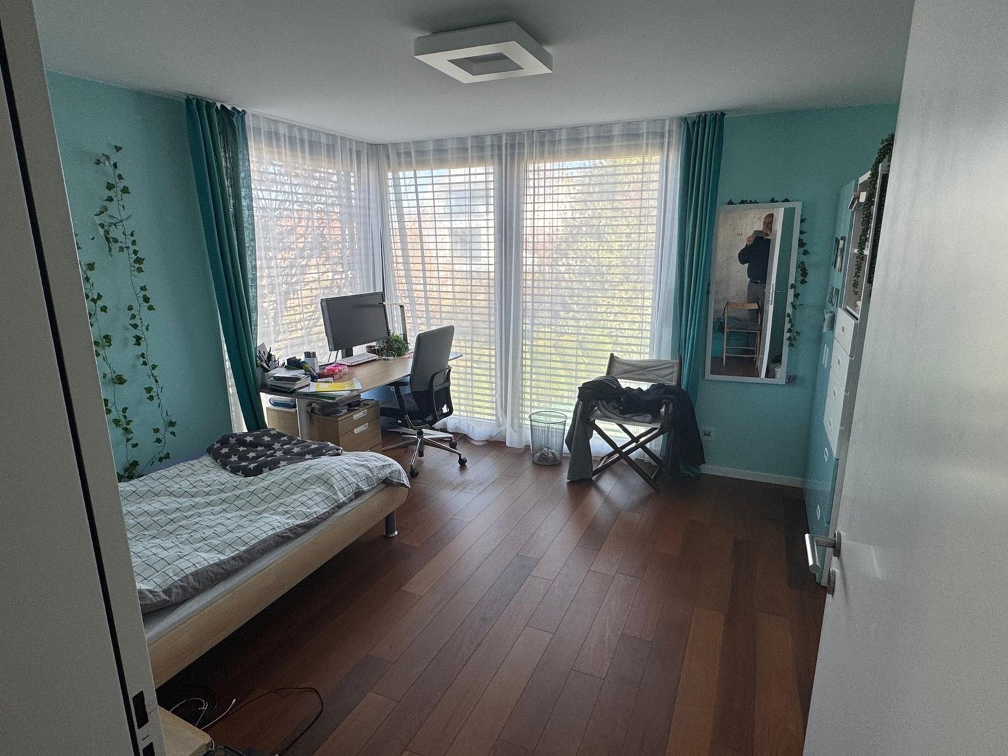 Property Inside Image perspectiv 4