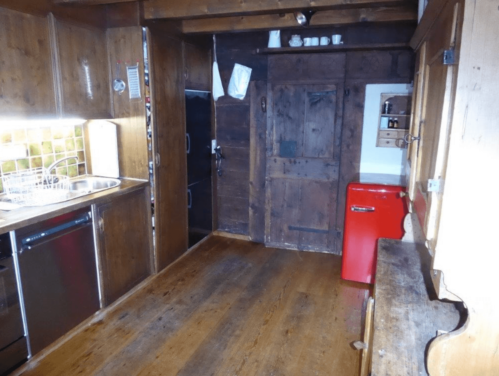 Property Inside Image perspectiv 4