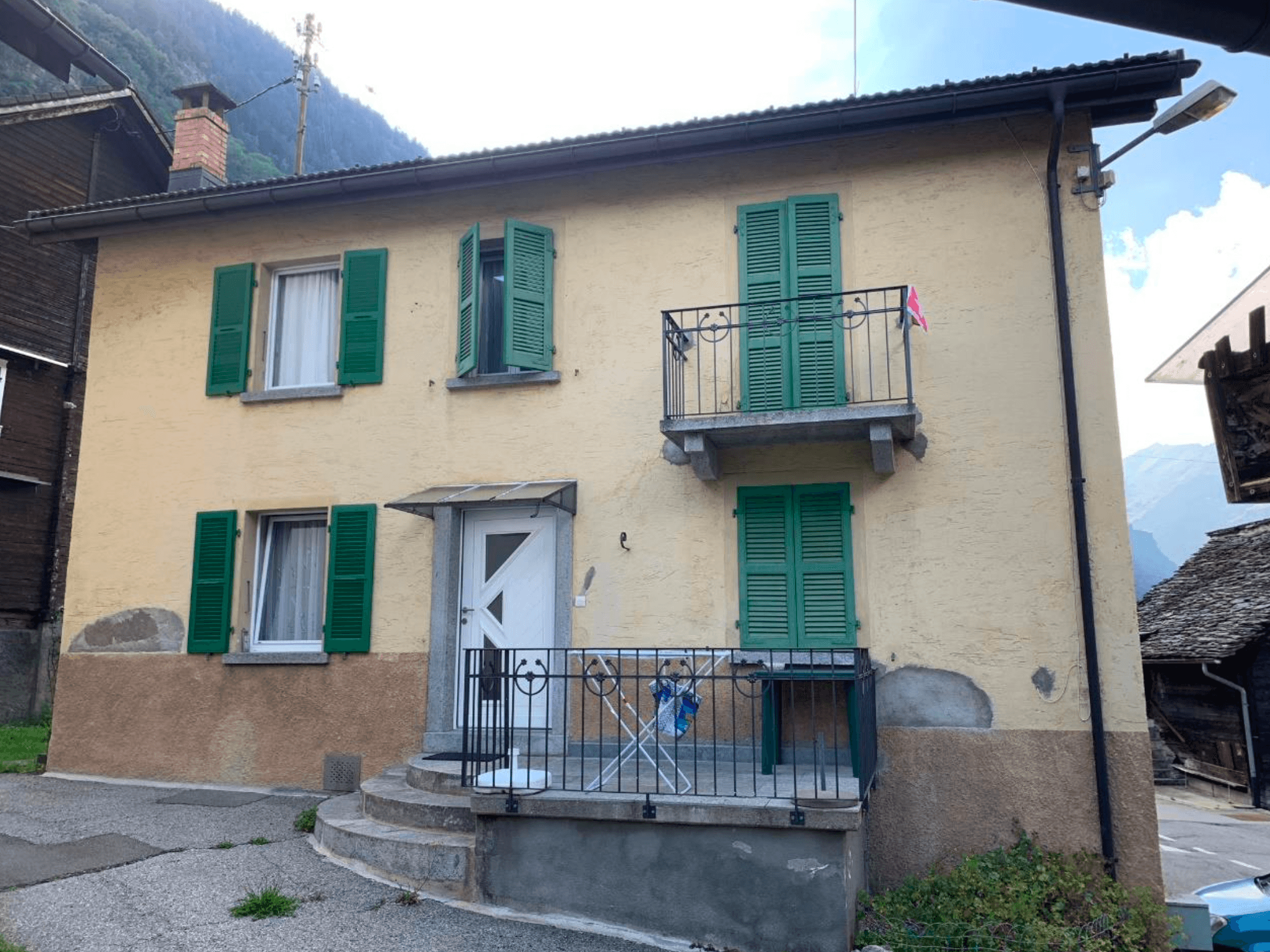 Property Inside Image perspectiv 1