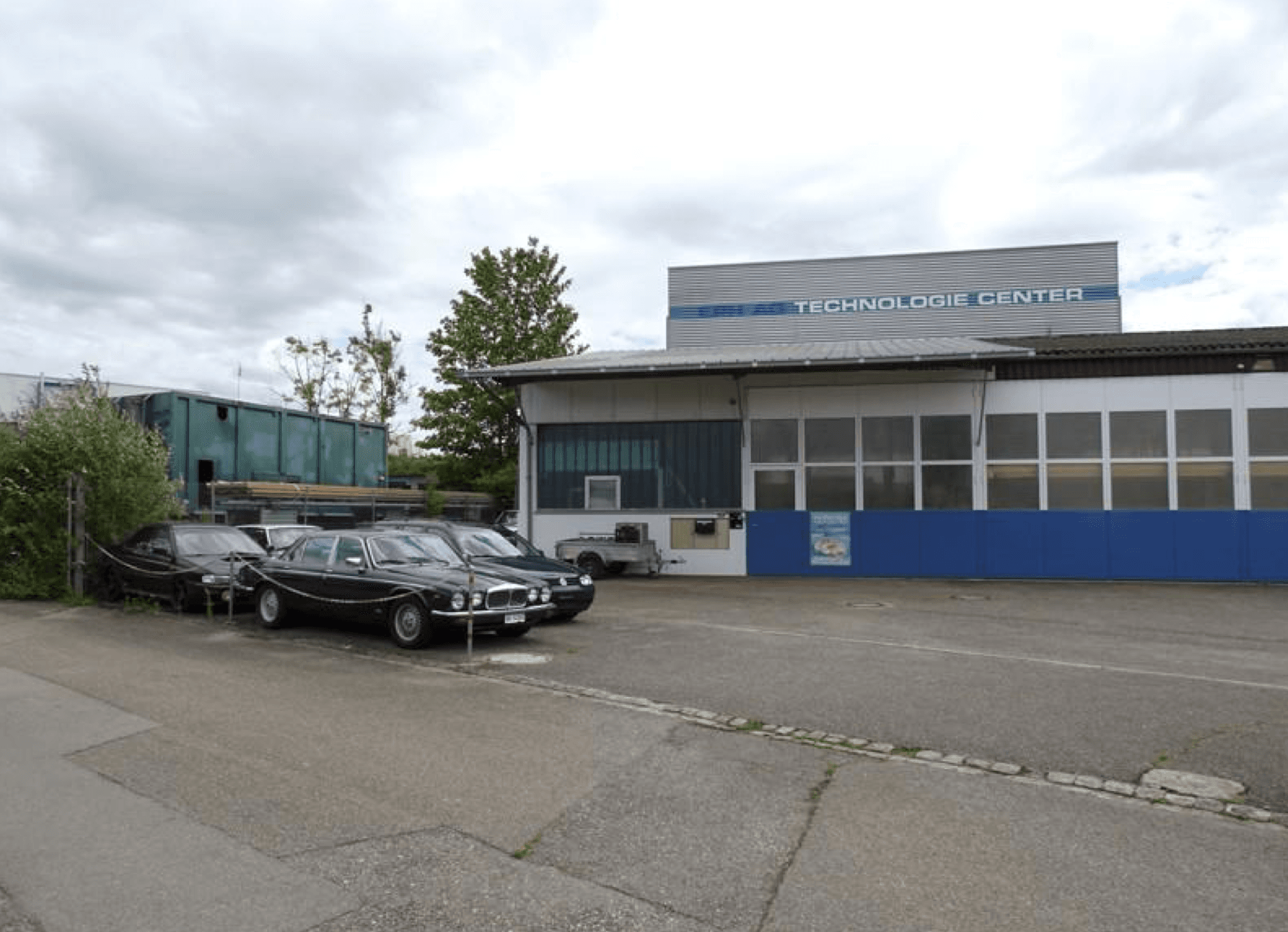 Property Inside Image perspectiv 3