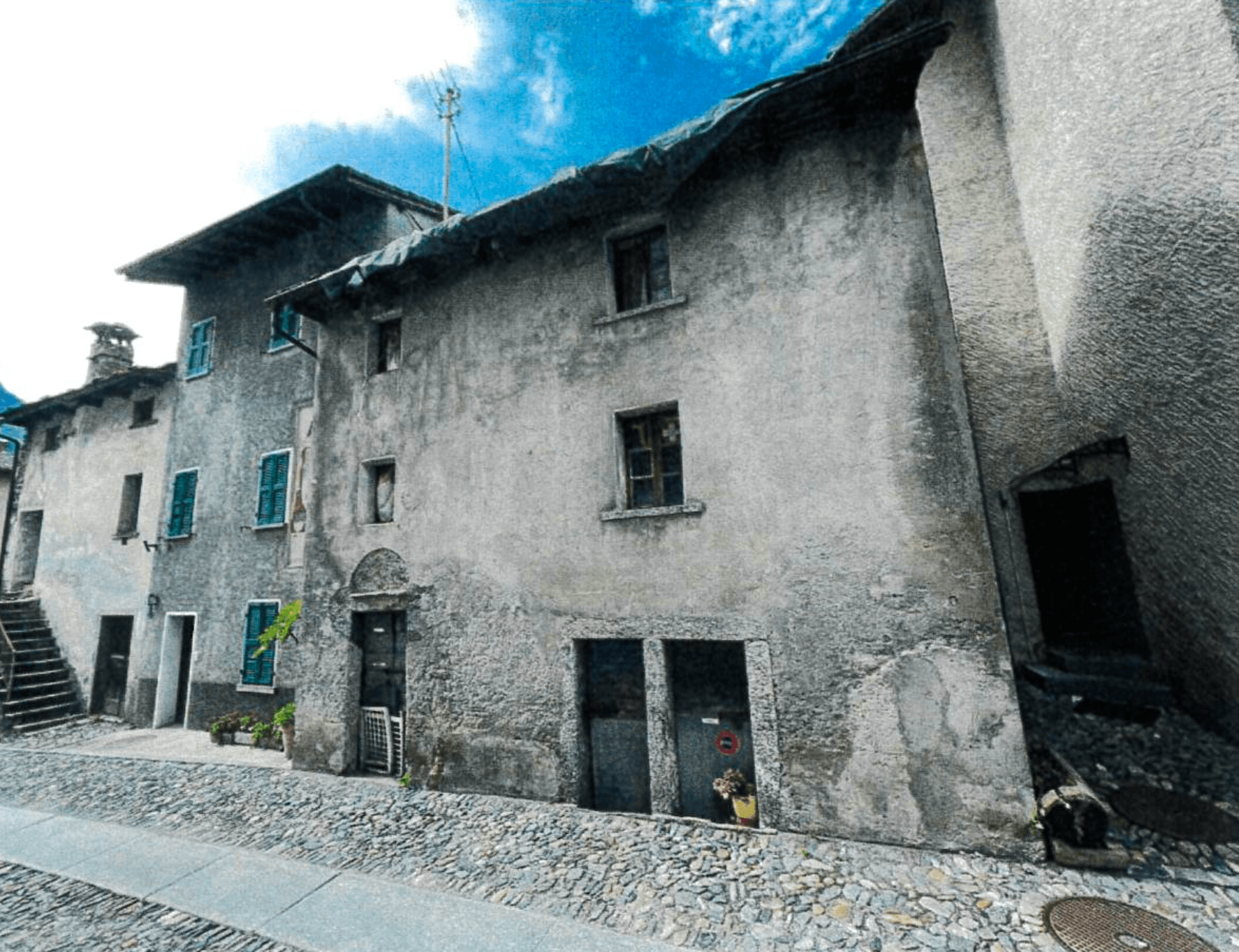 Property Inside Image perspectiv 1