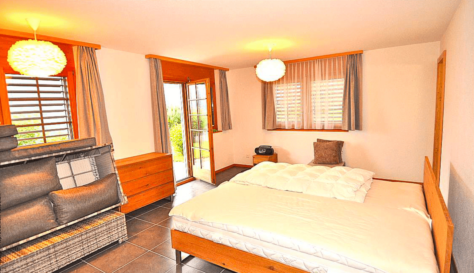 Property Inside Image perspectiv 2