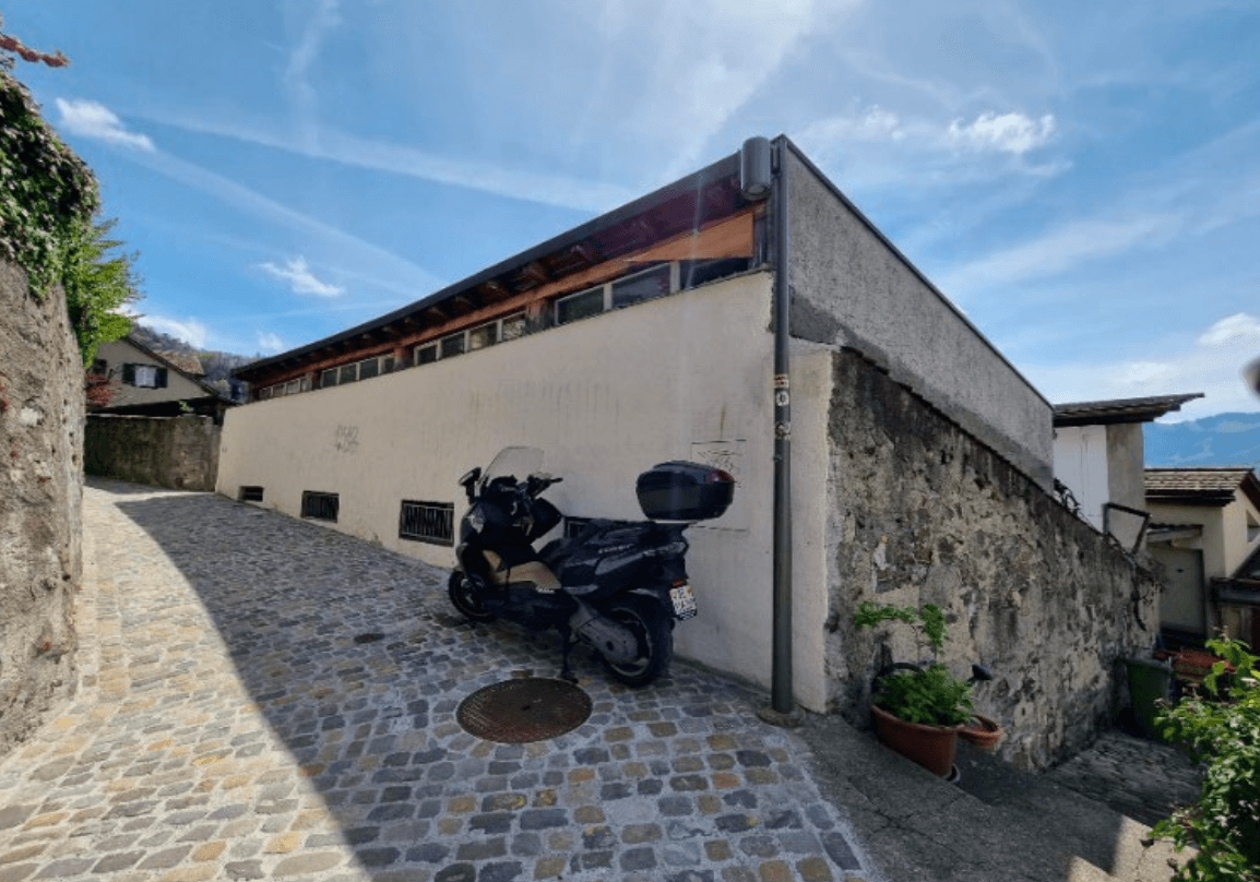 Property Inside Image perspectiv 3