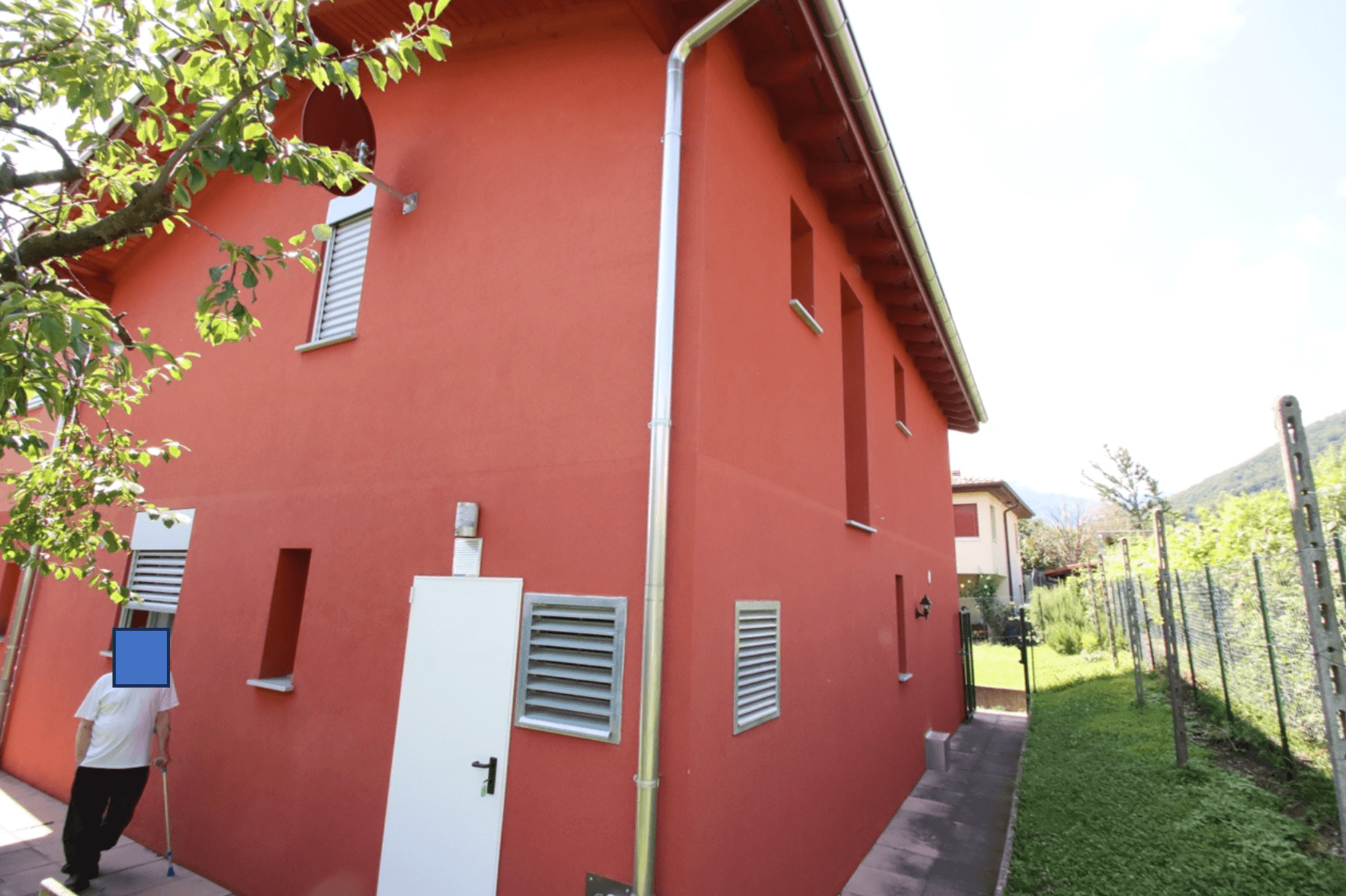 Property Inside Image perspectiv 3
