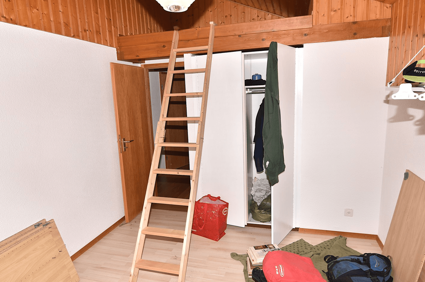 Property Inside Image perspectiv 3